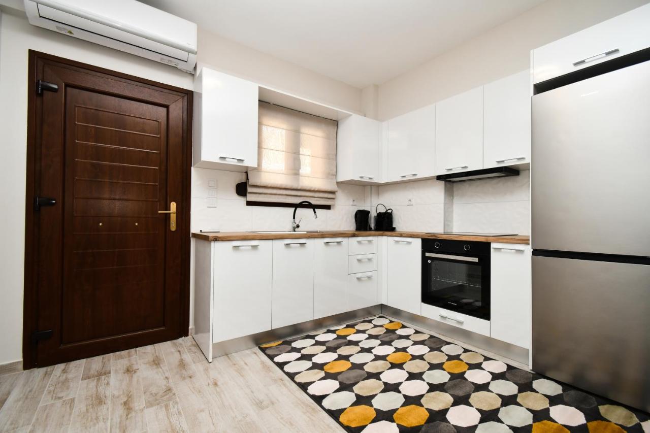Comfy And Stylish Apt2 Янина Экстерьер фото