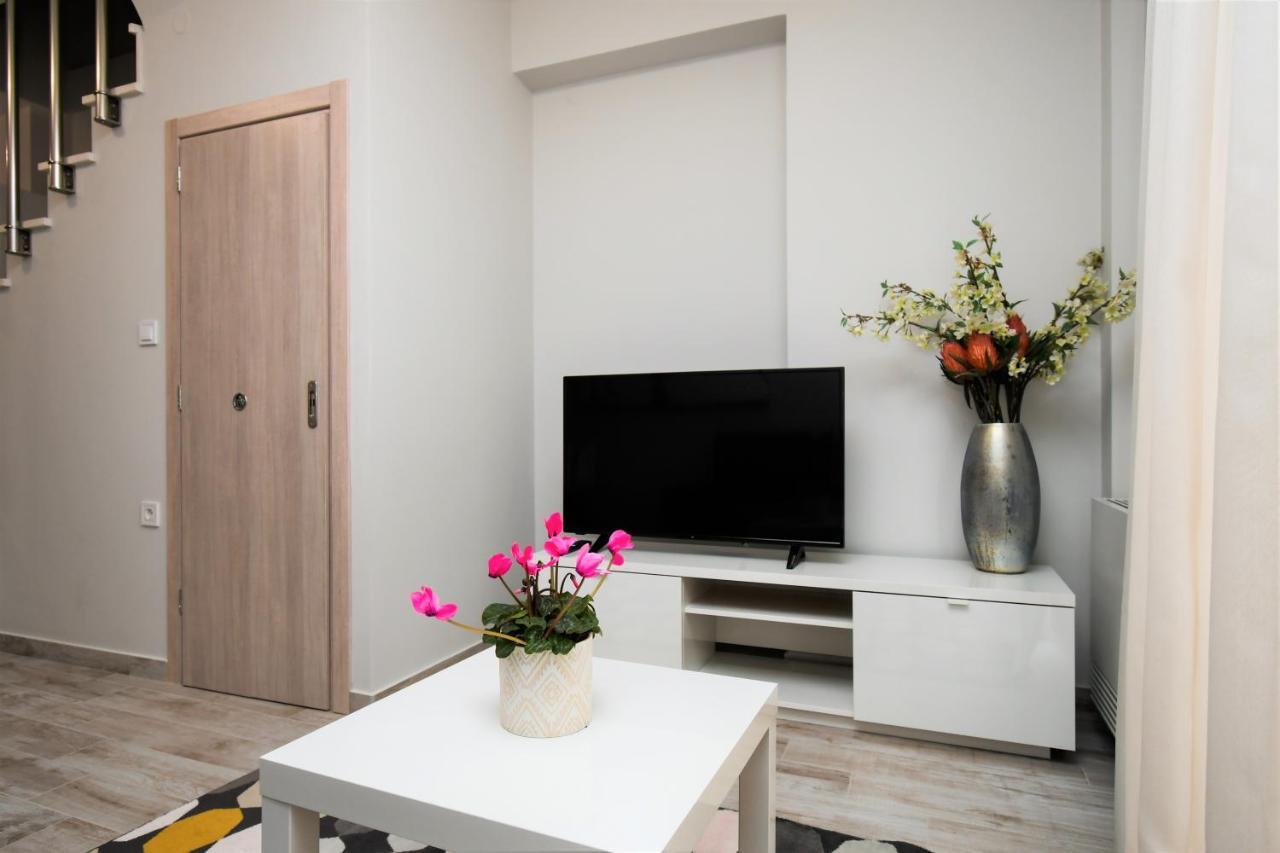 Comfy And Stylish Apt2 Янина Экстерьер фото
